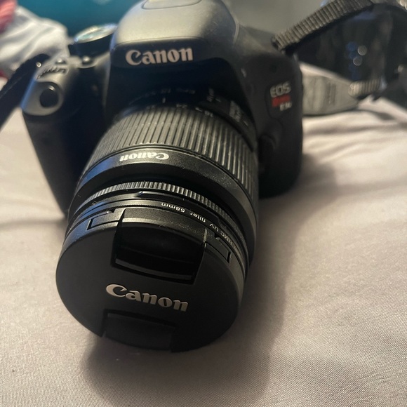 Cannon t3i dslr with macro and zoom lens included plus fee camera bag - Picture 6 of 7